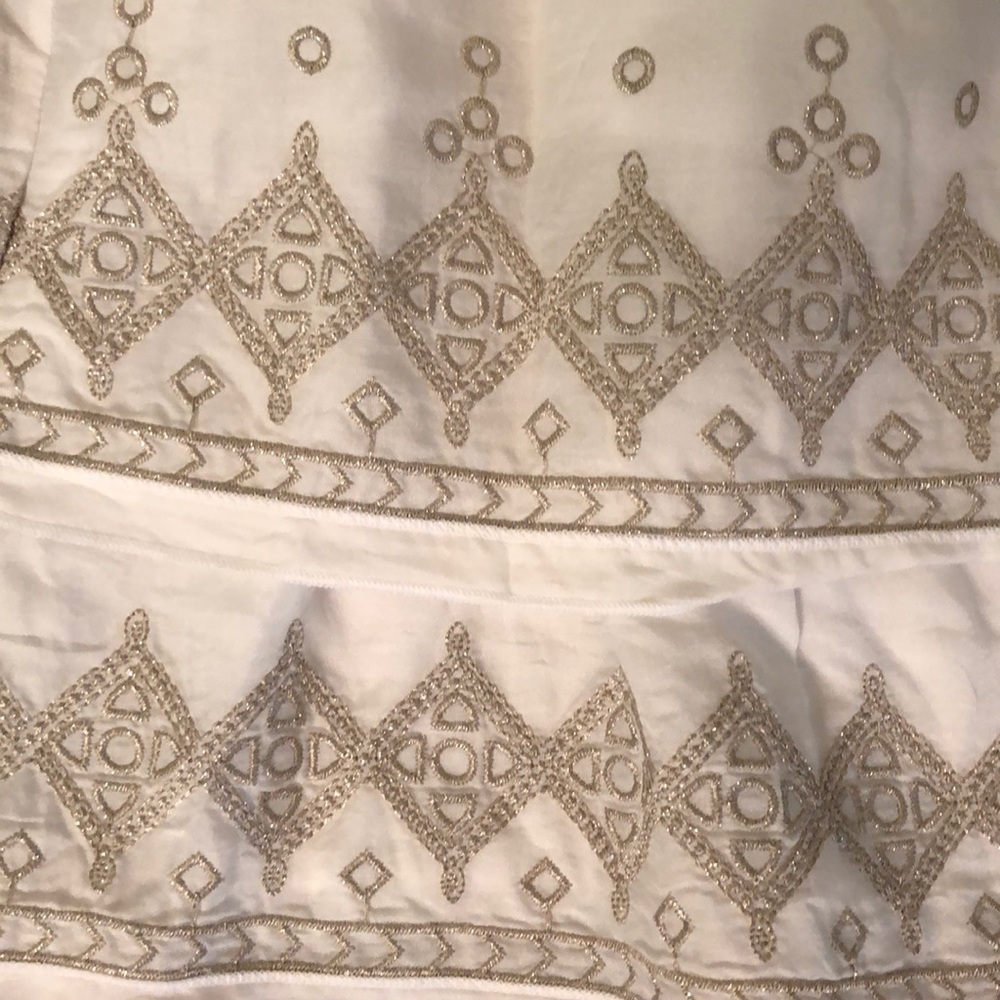 Women’s WHBM mini skirt - Picture 2 of 5